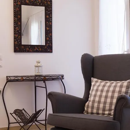 Aelia Apartment